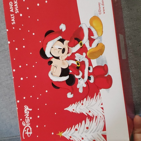 Mickey and Minnie Salt and Pepper holiday - Picture 3 of 5